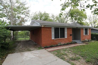 1205 Woodcrest Dr, Mesquite, TX 75149