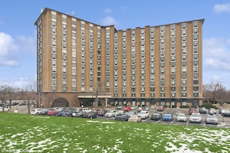 1 Renaissance Place Unit 1PH, Palatine, IL 60067