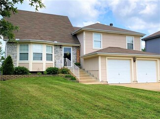 102 NW 114th Terrace, Kansas City, MO 64155