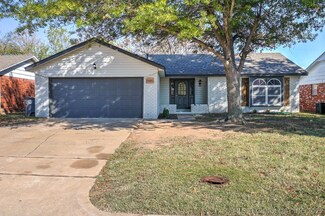 9325 E 49th St, Tulsa, OK 74145