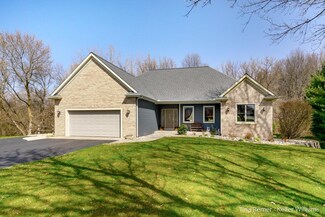 343 Hyder Circle Dr, Plainwell, MI 49080