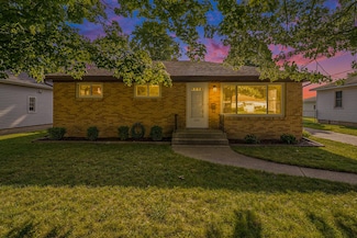 4262 Illinois Ave SW, Wyoming, MI 49509