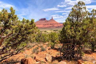 262 Pope Ln, Castle Valley, UT 84532