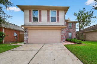 8927 Aspen Place Dr, Houston, TX 77071