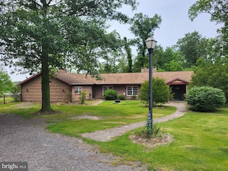 25369 Harpers Branch Dr, Denton, MD 21629