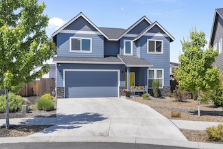 731 NW 26th St, Redmond, OR 97756