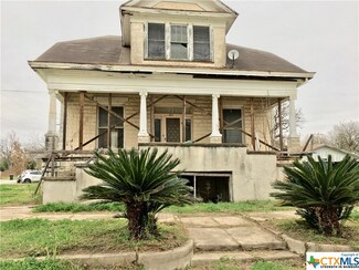 603 Qualls St, Gonzales, TX 78629