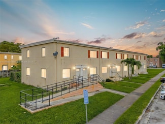 427 NW 84th Terrace Unit 427, Miami, FL 33150