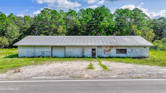 11178 County Farm Rd, Gulfport, MS 39503