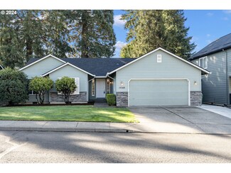 14988 SE Sedona Dr, Clackamas, OR 97015