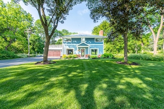 2877 S Waukesha Rd, Milwaukee, WI 53227