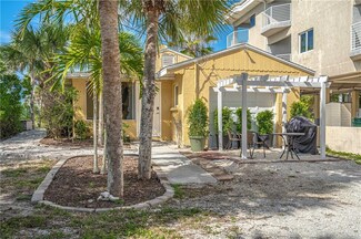 2500 N Beach Rd, Englewood, FL 34223