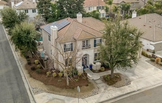 2705 E Ryan Ln, Fresno, CA 93720
