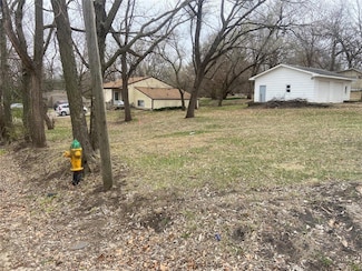 4845 NW 50th St, Des Moines, IA 50310