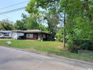 600 W Grand Ave, Carterville, IL 62918