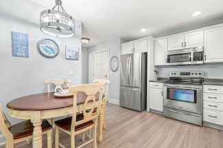 135 Beach Rd Unit B306, Salisbury, MA 01952