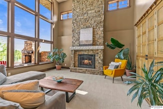 4724 Coffey St, Papillion, NE 68133