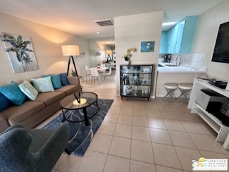 467 S Calle el Segundo Unit D5, Palm Springs, CA 92262