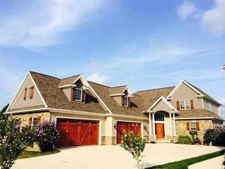 260 Lane 280aa Hamilton Lake, Hamilton, IN 46742
