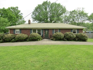 1422 Sandy St, Lewisburg, TN 37091