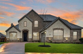 104 Goldfinch Rd, Joshua, TX 76058