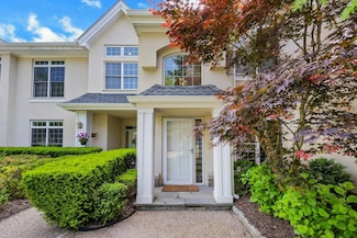 92 Doral Greens West Dr W, Rye Brook, NY 10573