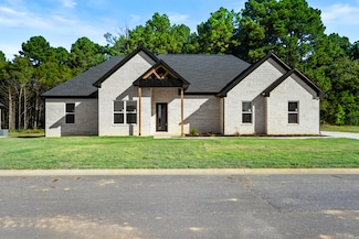 1706 Seattle Slew St, Searcy, AR 72143