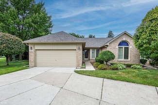 41053 Turnberry Ln Unit 49, Clinton Township, MI 48038