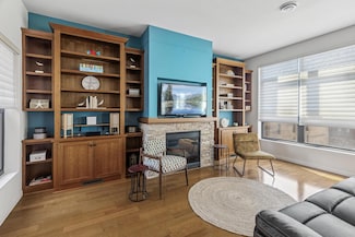 270 4th St E Unit 401, Saint Paul, MN 55101