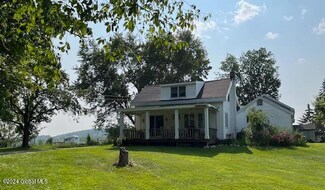 259 State Line Rd, Eagle Bridge, NY 12057