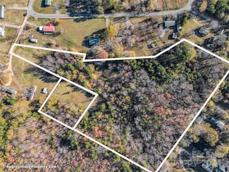 000 Autumn Cir, Ellenboro, NC 28040