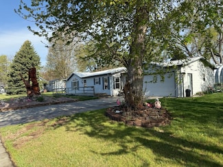 601 Court St, Thedford, NE 69166