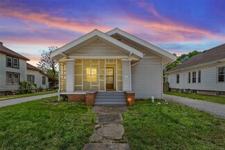 246 E Penning Ave, Wood River, IL 62095