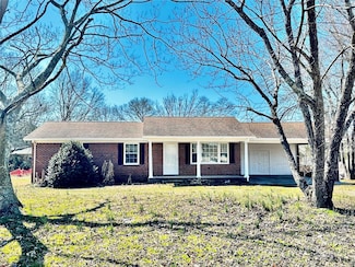 2604 Oxford Cir, Lancaster, SC 29720