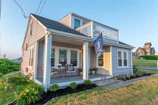 990 Matunuck Beach Rd, Wakefield, RI 02879