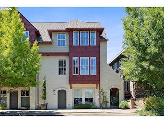 580 2nd St Unit 1, Lake Oswego, OR 97034