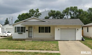 2039 E Adams St, Springfield, IL 62703