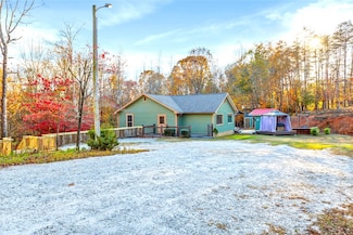 133 Cane Creek Rd, Walhalla, SC 29691