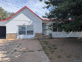 1633 E Amazon St, Portales, NM 88130