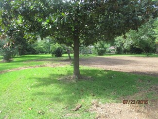 345 - 355 Hillsboro St, Forest, MS 39074