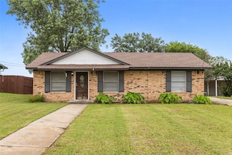 814 S Western Hills Dr, Howe, TX 75459
