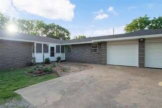 21515 W 20th St S, Sand Springs, OK 74063