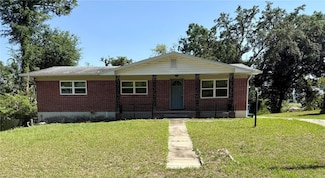 404 Brentwood Ave, Deland, FL 32724