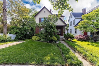 5940 Pandora Ave, Cincinnati, OH 45213