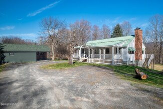 386 Oblong Rd, Williamstown, MA 01267