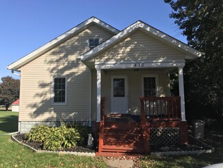 410 Main St, Nichols, IA 52766