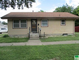 120 Euclid Ave, Cherokee, IA 51012