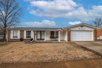 5037 Kerth Rd, Saint Louis, MO 63128