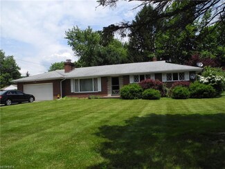 4569 Brookhaven Cir NE, Canton, OH 44705