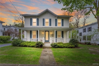 12 Hurd St, Cazenovia, NY 13035